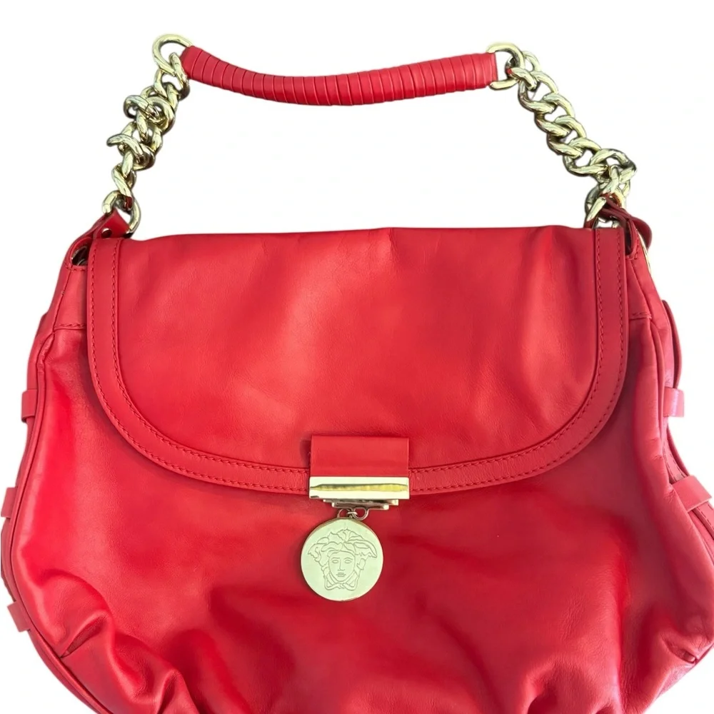 Versace Stunning Red Shoulder Bag with Gold Chain and Back Pocket - Picture 10 of 10